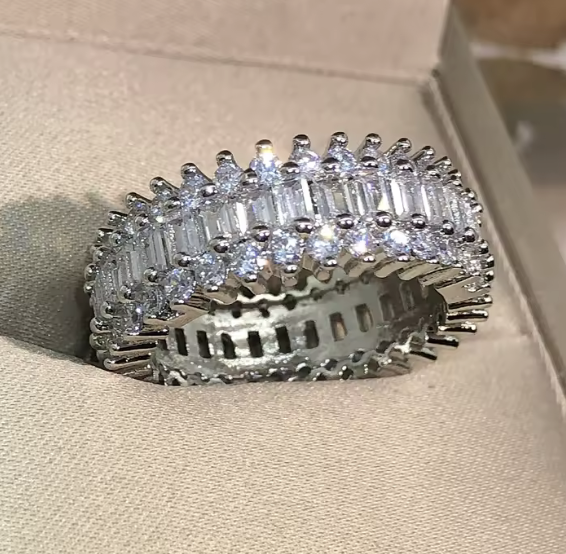 Anillo Crown