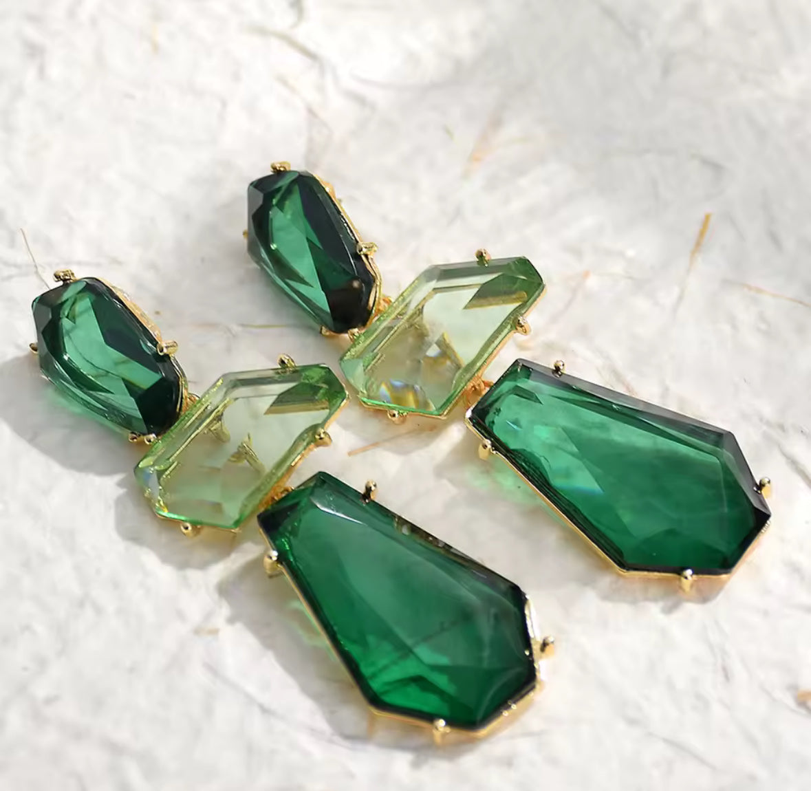 Aretes acrílicos de colores